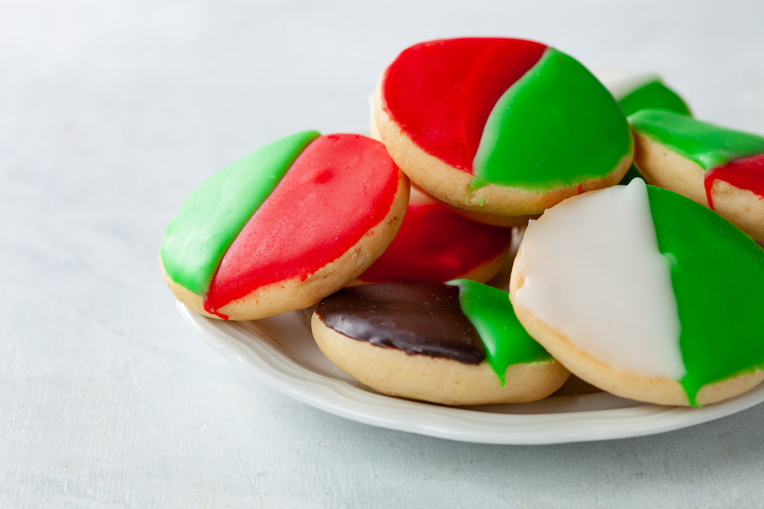 Willialm Greenberg Christmas color black and white cookies