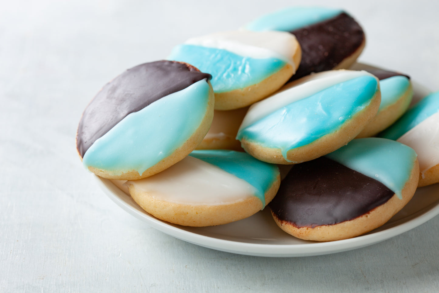 The Perfect Baby Shower Black & White Cookies