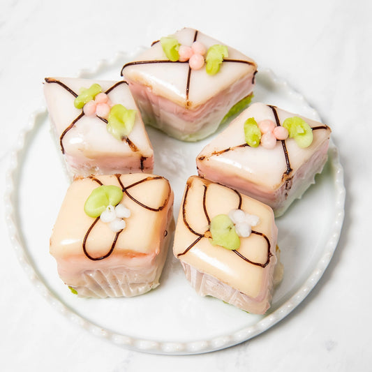 A Small Cake With Very Good Taste